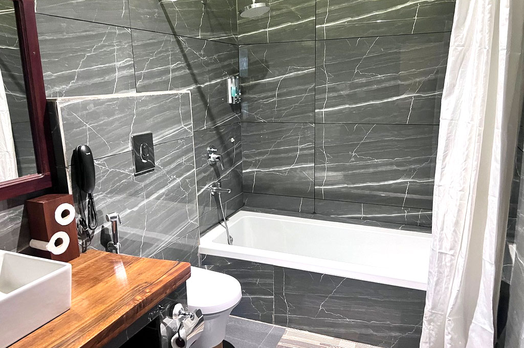hotel-norpheling-double-deluxe-room-3