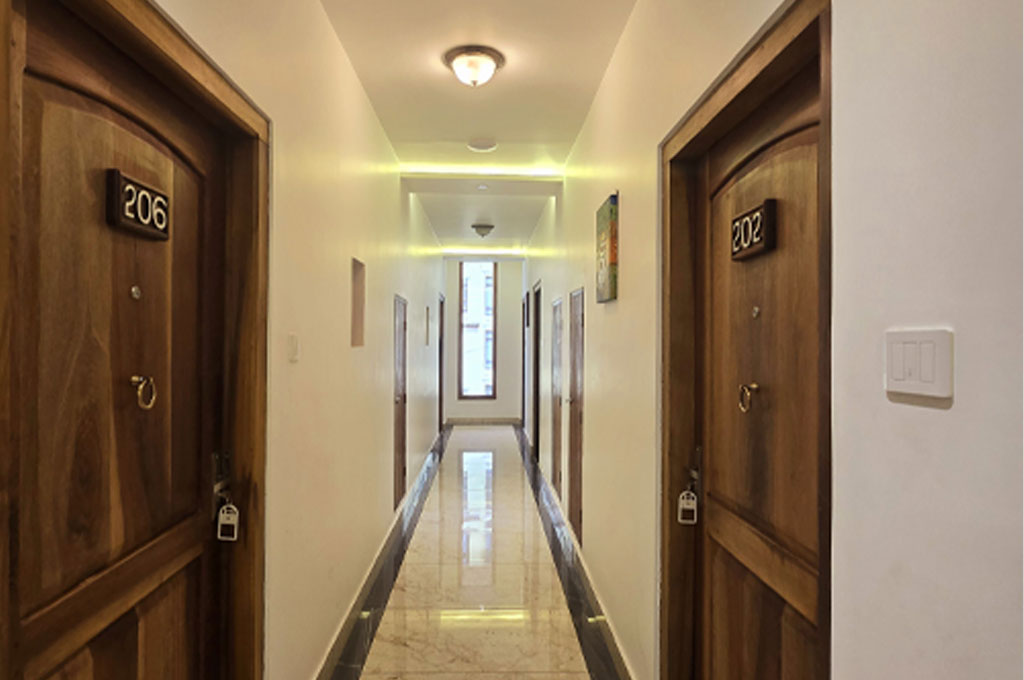 hotel-norpheling-twin-room-hallway