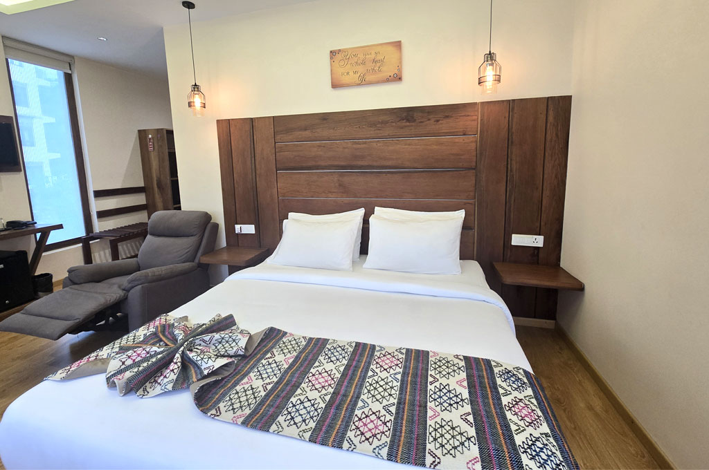 hotel-norpheling-classic-deluxe-room-1