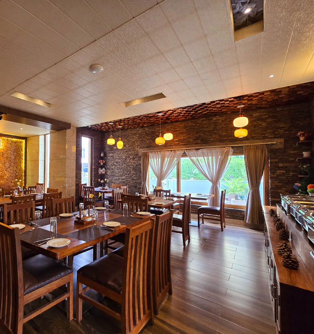 Restaurant (À La Carte & Buffet)