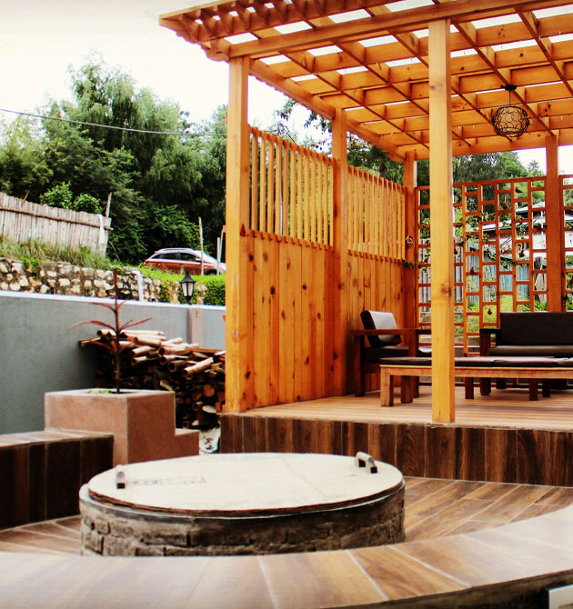 Outdoor Bonfire & Pergola
